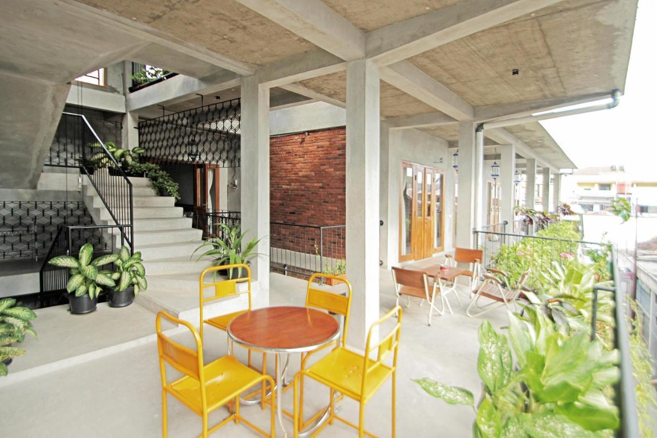 Pawon Cokelat Guesthouse Yogyakarta Kültér fotó